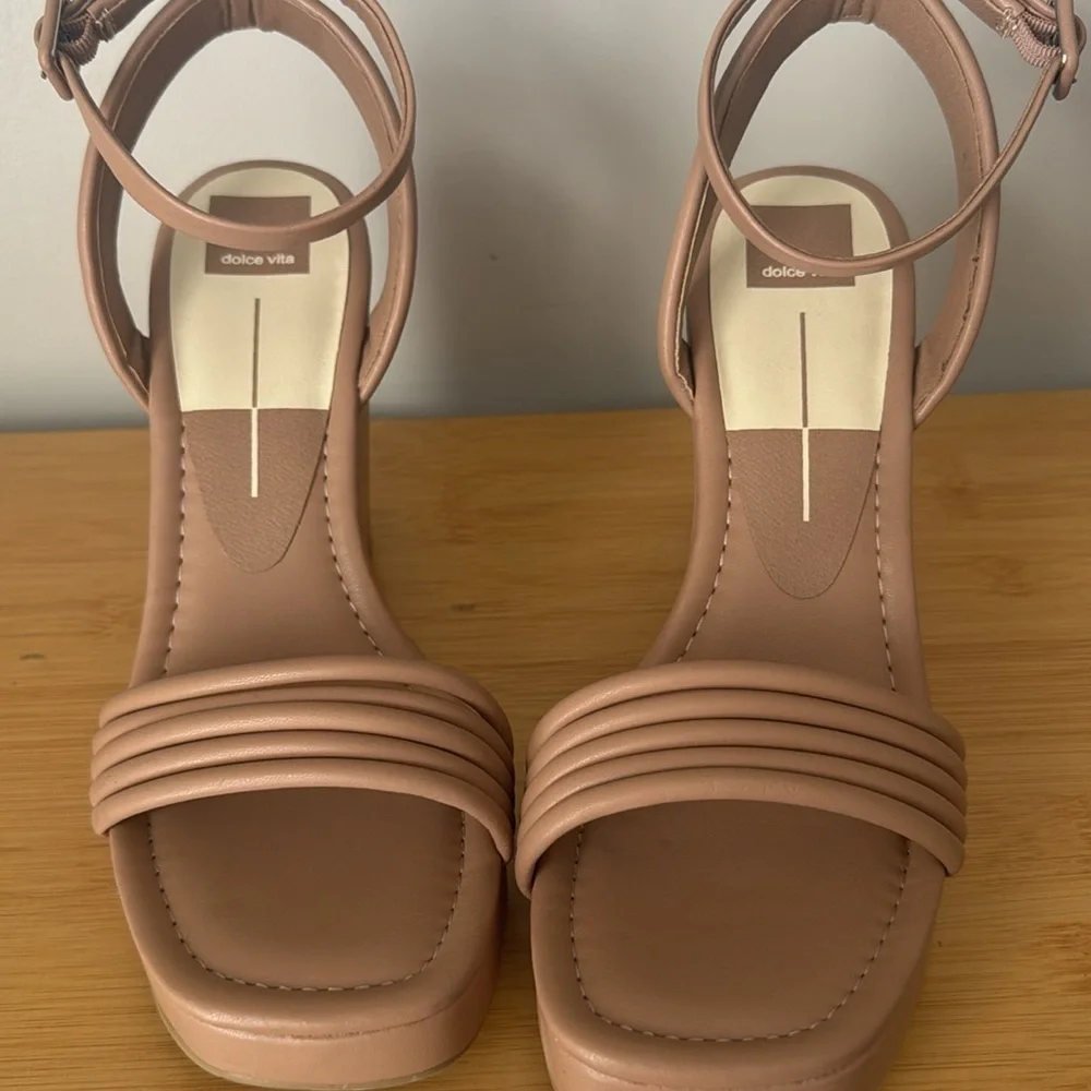 Dolce Vita Aliza Platform Wedge Sandal size 11